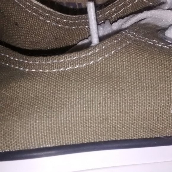 Olive green converse sneakers - Picture 6 of 7